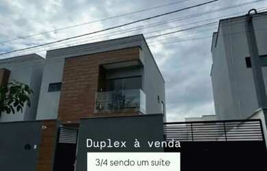 Imagem: A casa possui 3 Dormitórios, 2 Banheiros, 3 Vagas na garagem