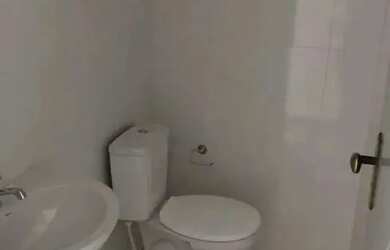 Imagem 3: Prédio 6 salas reversíveis e 3 lojas comerciais .Av. Juracy Magalhães 50