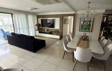 Imagem: O apartamento possui 4 Dormitórios, 5 Banheiros, 2 Vagas na