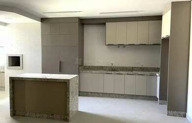 Imagem: O apartamento possui 2 Dormitórios, 2 Banheiros, 2 Vagas na