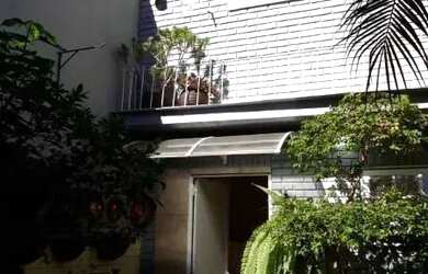 Imagem 4: Sobrado em Porto Alegre, no bairro Hípica, com 3 dormitório s , e 3...