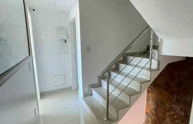 Imagem 6: Imóvel para aluguel e venda tem 350 metros quadrados com 4 quartos