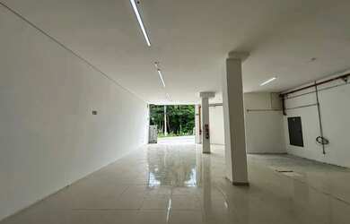 Imagem: O depósito possui 160m² de Área e está localizado em Jardim