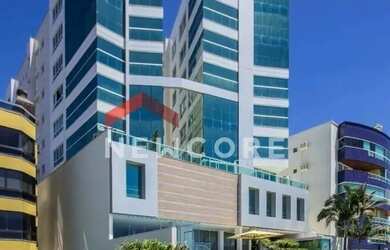 Imagem: O apartamento possui 4 Dormitórios, 5 Banheiros, 4 Vagas na