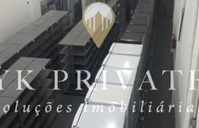 Imagem 15: Galpão de 250m² com 2 mezaninos, 5 banheiros, vestiário e copa