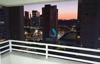 Imagem: O depósito possui 1 Vaga na garagem, 33m² de Área e está