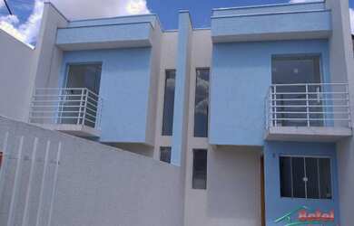 Imagem: A casa possui 2 Dormitórios, 1 Banheiro, 1 Vaga na garagem