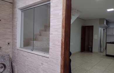 Imagem 4: CASA GEMINADA COM ENTRADA COLETIVA NO XANGRI-LA POR 210MIL