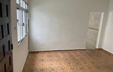 Imagem: A casa possui 2 Dormitórios, 1 Banheiro, 55m² de Área e