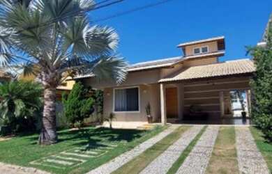 Imagem: A casa em condomínio possui 3 Dormitórios, 3 Banheiros, 2