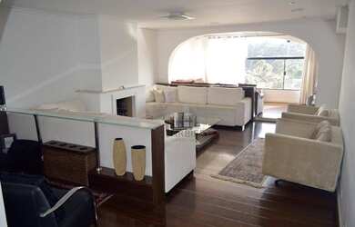 Imagem: A casa em condomínio possui 4 Dormitórios, 5 Banheiros, 5