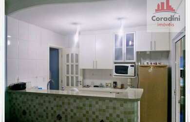 Imagem: A casa possui 4 Dormitórios, 3 Banheiros, 3 Vagas na garagem