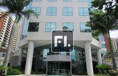 Imagem: O depósito possui 5 Vagas na garagem e 255m² de Área e está