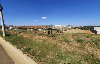 Imagem: O terreno possui 256m² de Área, Imóvel novo e está localizado