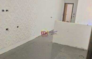 Imagem: A casa possui 1 Dormitório, 1 Banheiro, 1 Vaga na garagem e