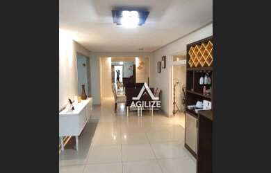 Imagem: A casa possui 5 Dormitórios, 3 Banheiros, 196m² de Área e