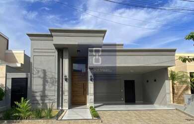 Imagem: A casa em condomínio possui 3 Dormitórios, 4 Banheiros, 4