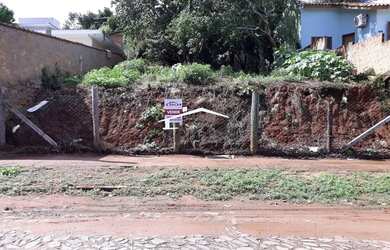 Imagem: O terreno possui 300m² de Área e está localizado em Campestre