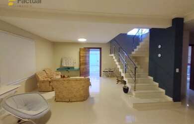 Imagem: A casa possui 5 Dormitórios, 5 Banheiros, 4 Vagas na garagem