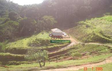 Imagem: A fazenda possui 12.000m² de Área e está localizado em Vila