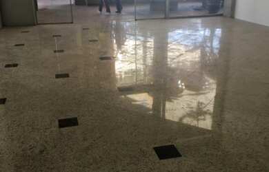 Imagem: O depósito possui 1.200m² de Área e está localizado em