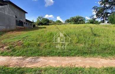 Imagem: O terreno possui 711m² de Área e está localizado em San