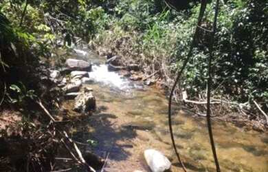 Imagem: O terreno possui 20.000m² de Área e está localizado em Jaboticatubas