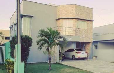 Imagem: A casa em condomínio possui 3 Dormitórios, 4 Banheiros, 4