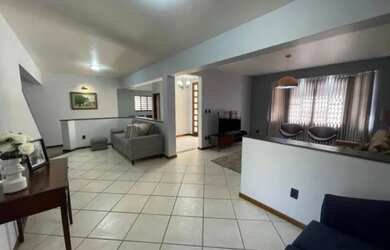 Imagem 1: Casa para venda tem 200 metros quadrados com 4 quartos