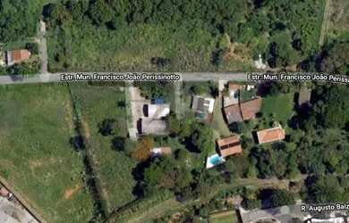 Imagem: O terreno possui 12.100m² de Área e está localizado em Parque