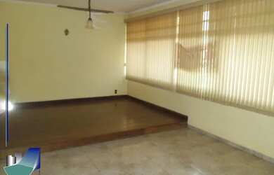 Imagem: A casa possui 3 Dormitórios, 4 Banheiros, 4 Vagas na garagem