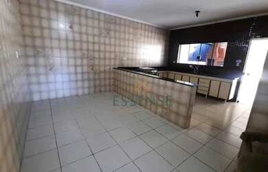 Imagem: A casa possui 2 Dormitórios, 1 Banheiro, 90m² de Área e