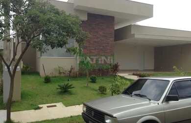 Imagem: A casa em condomínio possui 4 Dormitórios, 5 Banheiros, 4