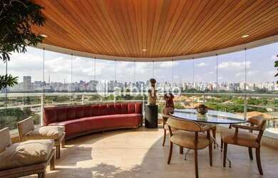 Imagem: O apartamento na cobertura possui 3 Dormitórios, 5 Banheiros