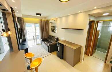 Imagem: O apartamento possui 1 Dormitório, 1 Banheiro, 1 Vaga na garagem