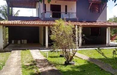 Imagem: A casa em condomínio possui 4 Dormitórios, 2 Banheiros, 4