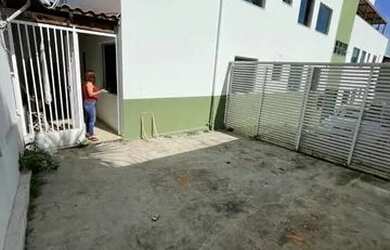 Imagem: O apartamento possui 2 Dormitórios, 1 Banheiro, 2 Vagas na