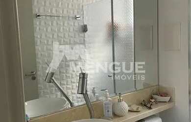 Imagem 10: Apartamento com dois dormitórios, uma vaga escriturada no Bairro Humaita...