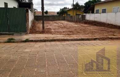 Imagem: O terreno possui 260m² de Área e está localizado em Centro