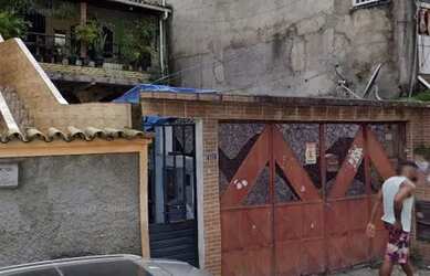 Imagem: A casa possui 1 Dormitório, 1 Banheiro, 352m² de Área e