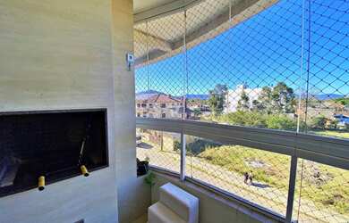 Imagem 5: Apartamento 2 dormitórios com garagem, elevador semi-mobiliado em camobi