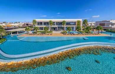 Imagem: A casa em condomínio possui 3 Dormitórios, 3 Banheiros, 2