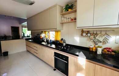 Imagem 10: Imóvel para venda possui 250 metros quadrados com 3 quartos em Novo Aleixo...