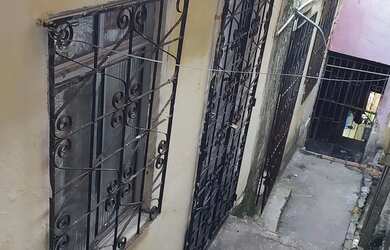 Imagem: A casa possui 1 Dormitório e 1 Banheiro e está localizado