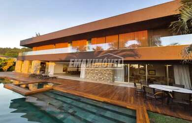 Imagem: A casa em condomínio possui 5 Dormitórios, 5 Banheiros, 5