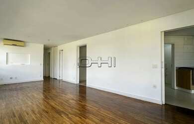 Imagem: O apartamento possui 2 Dormitórios, 2 Banheiros, 2 Vagas na