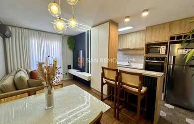 Imagem: O apartamento possui 2 Dormitórios, 1 Banheiro, 1 Vaga na garagem