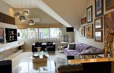 Imagem 2: COBERTURA LUXUOSA NO CENTRO DE GRAMADO