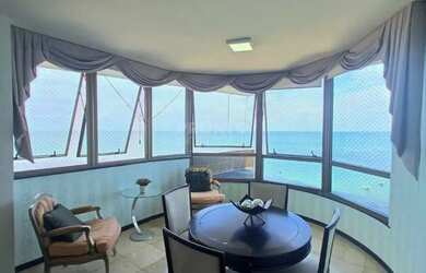 Imagem: O apartamento possui 4 Dormitórios, 1 Banheiro, 3 Vagas na