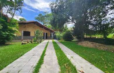 Imagem 4: Casa colonial, com 3 quartos, uma suíte, 1050m²